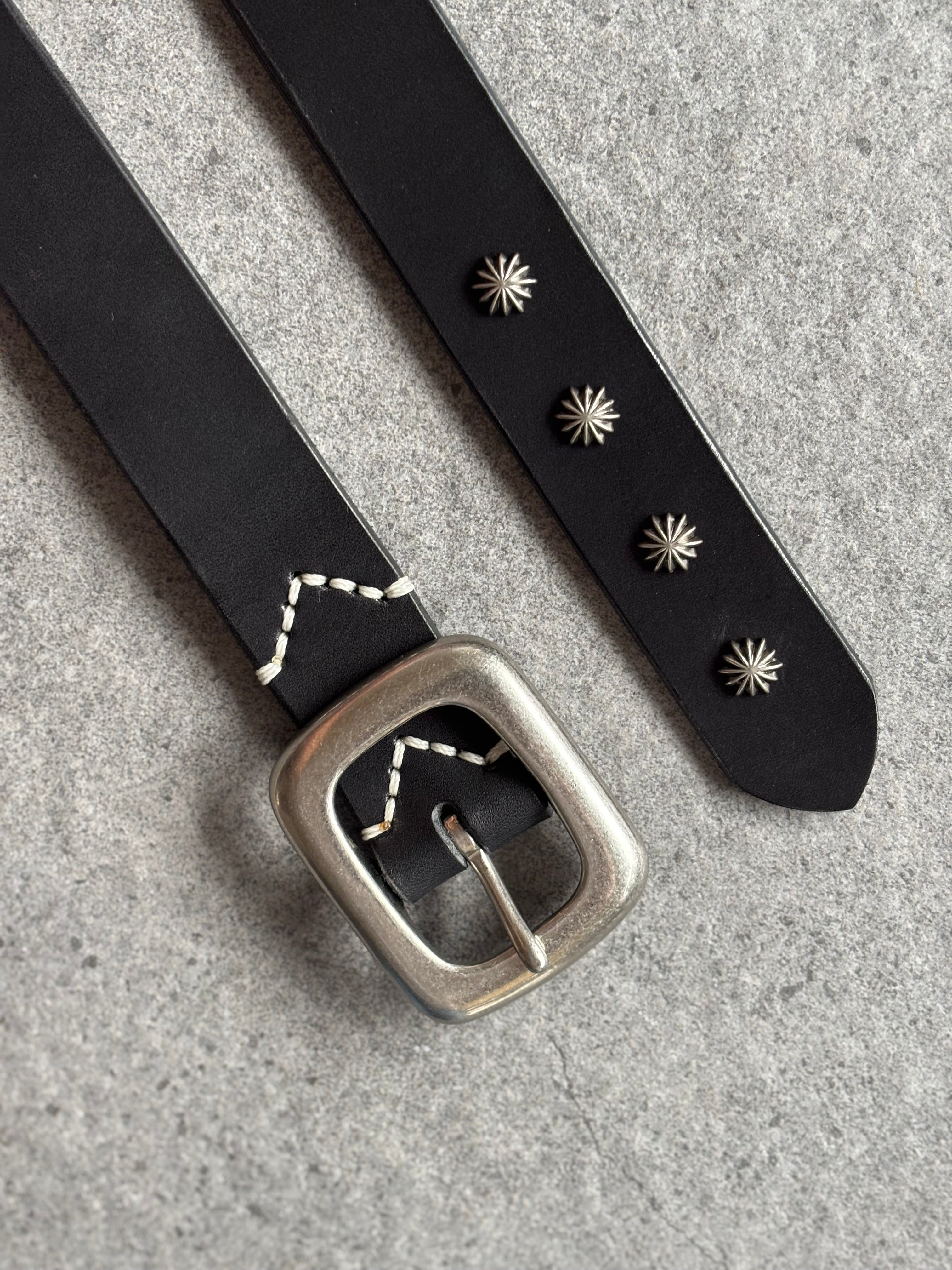 AUTHENTIC【square】30